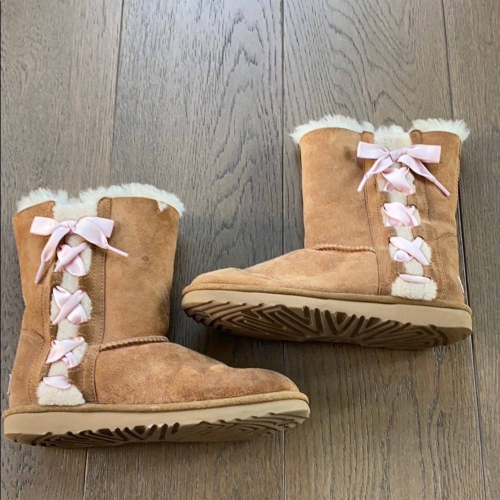 KIDS UGGS!